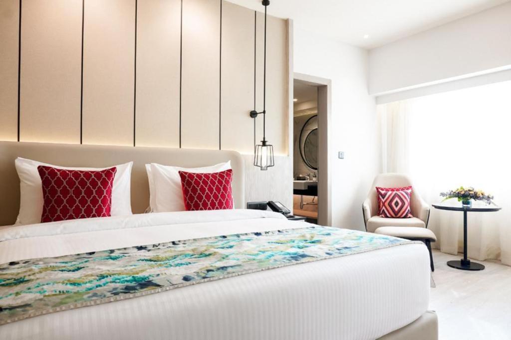 Golden Tulip Lucknow – Photos 1