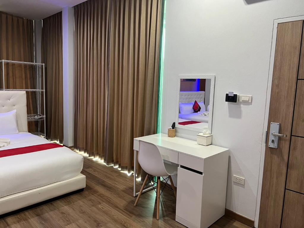 River Grand Hotel - Resim 9