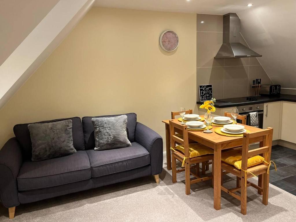 Kuchyň nebo kuchyňský kout v ubytování Central location 2-Bed Apartment in Maidstone