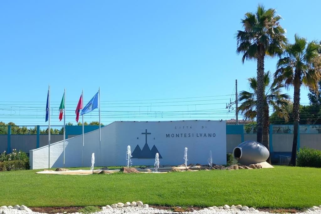 Vườn quanh Casa Azzurra