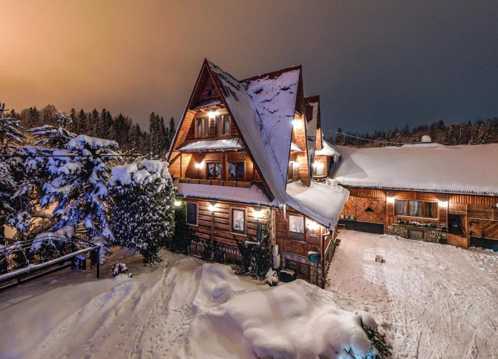 Apartamenty u Rusina v zime