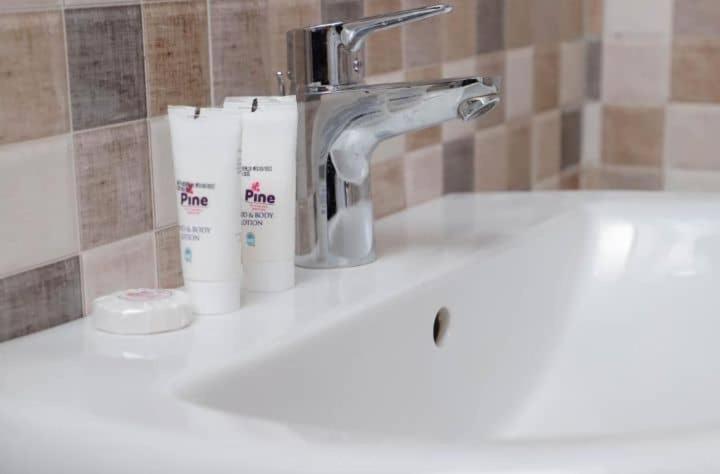 Koupelna v ubytování HOTEL ZEPTAN