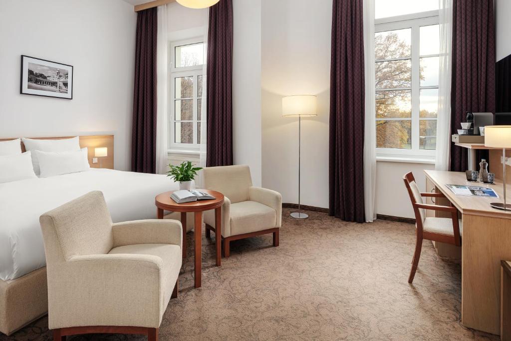 TV a/nebo společenská místnost v ubytování Harvey Spa Hotel