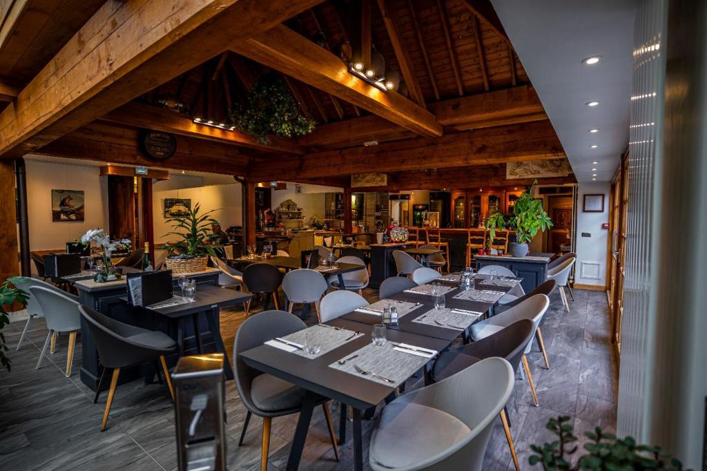Restaurace v ubytování Hotel et Spa Le Lion d'Or