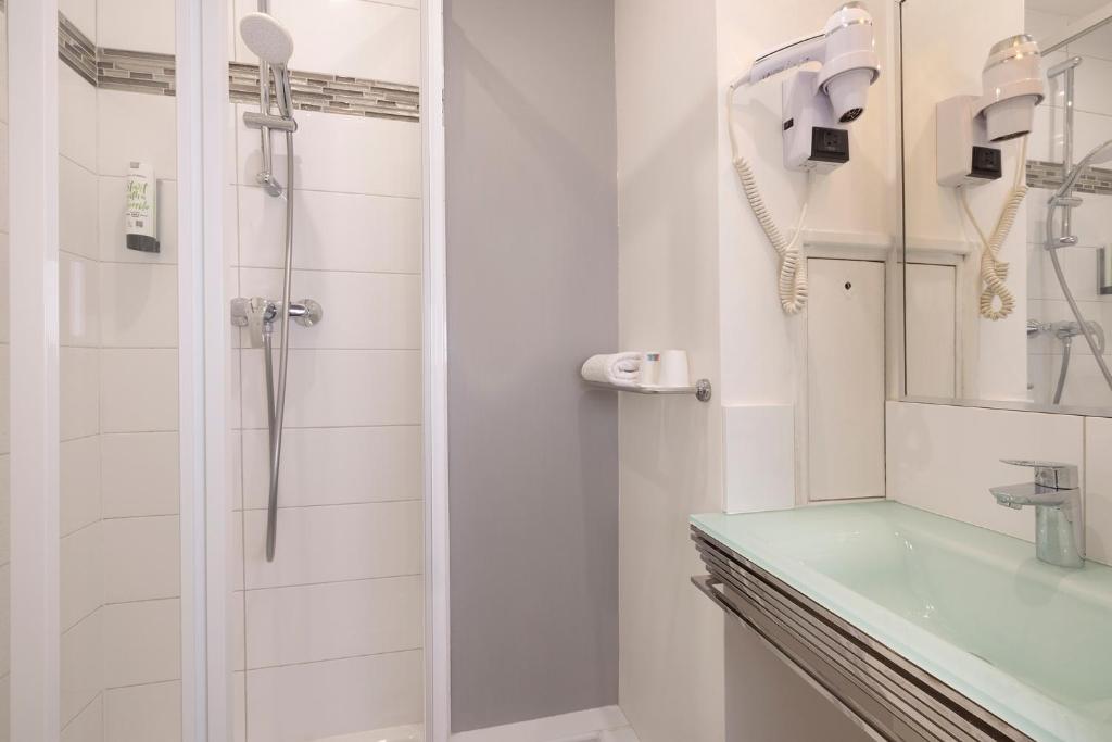 Paris Legendre - Resim 34