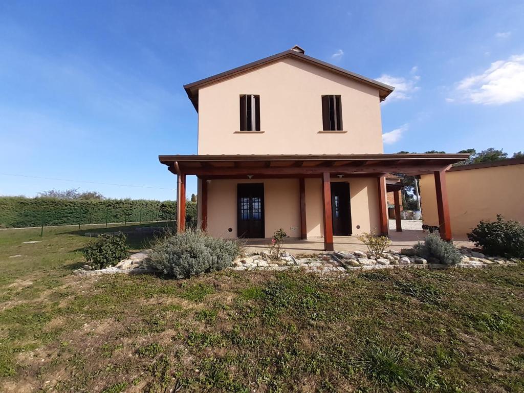 Το κτήριο όπου στεγάζεται  το διαμέρισμα