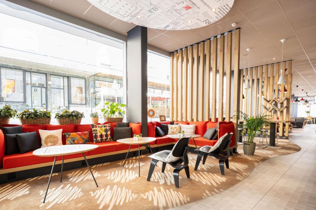 Posezení v ubytování ibis Geneve Centre Lac
