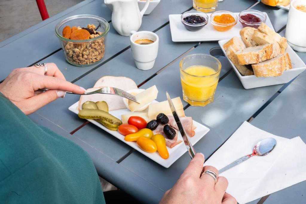 ibis Genève Centre Nations - Resim 40