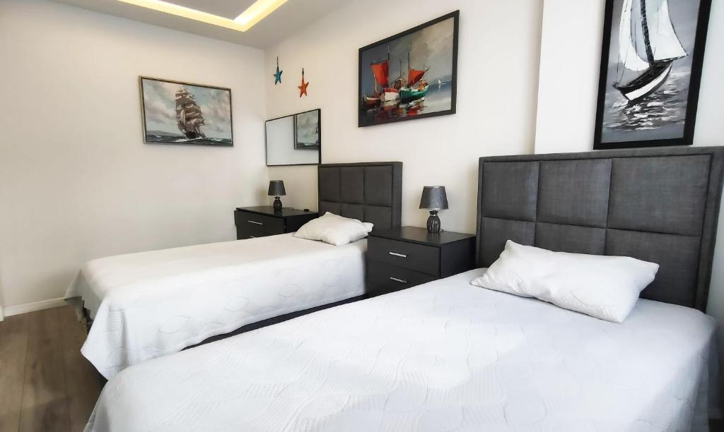 Postel nebo postele na pokoji v ubytování Апартаменты Best Home 26 Cleopatra Legacy No 8