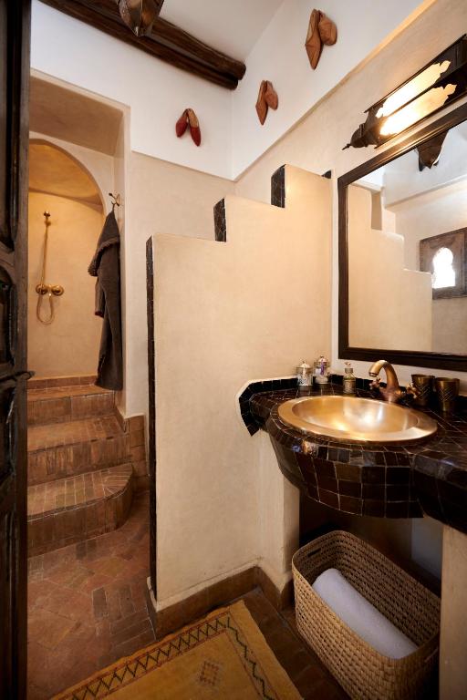 Posezení v ubytování Riad Dar Amanza en exclusivité avec 4 chambres au coeur de la médina