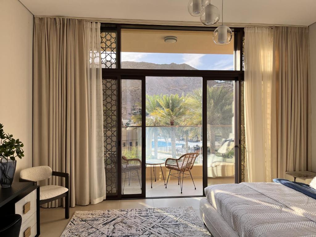 Cama o camas de una habitación en Luxury 4 bedroom Villa with Private Pool by GLOBALSTAY