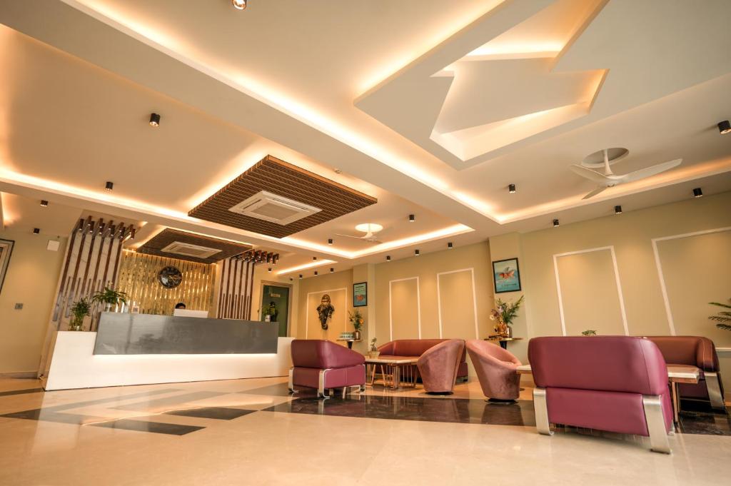 Posezení v ubytování Rj Hotel - Managed by Atithi House