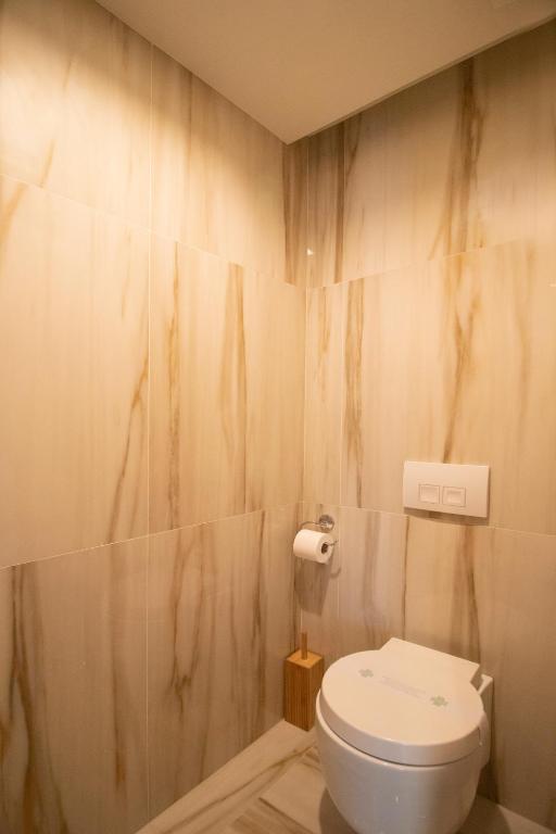 Elite Luxury Boutique - Image 11