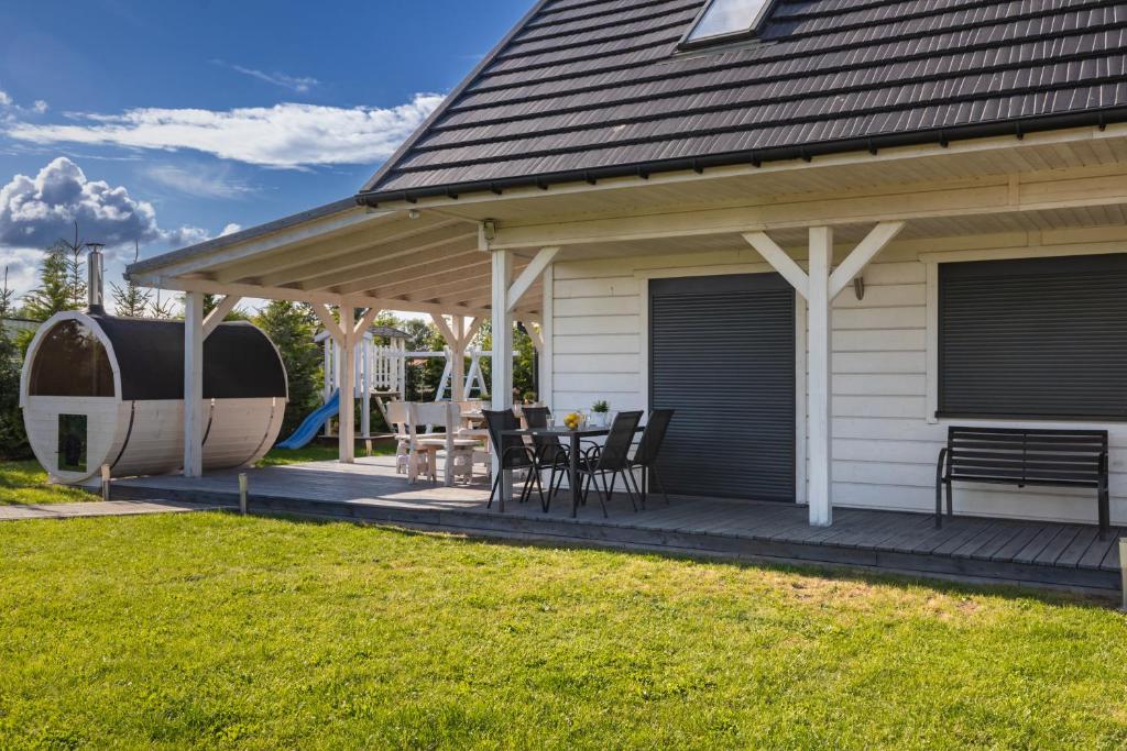 Vonkajšia záhrada v ubytovaní Holiday House Cornello by Noclegi Renters