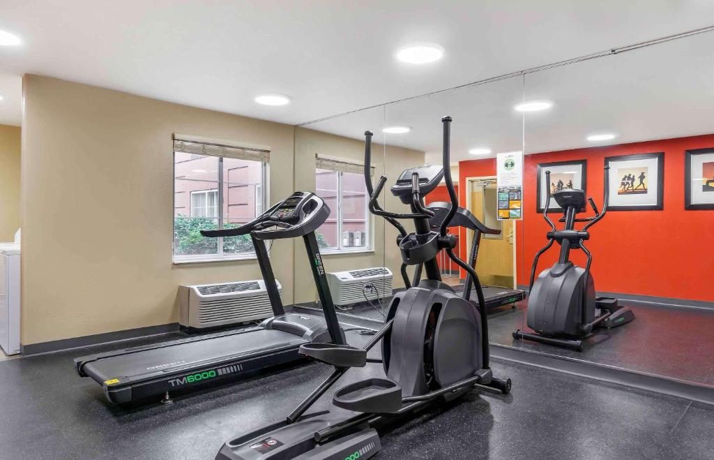 Fitness centrum a/nebo fitness zařízení v ubytování Extended Stay America Suites - Seattle - Bothell - Canyon Park