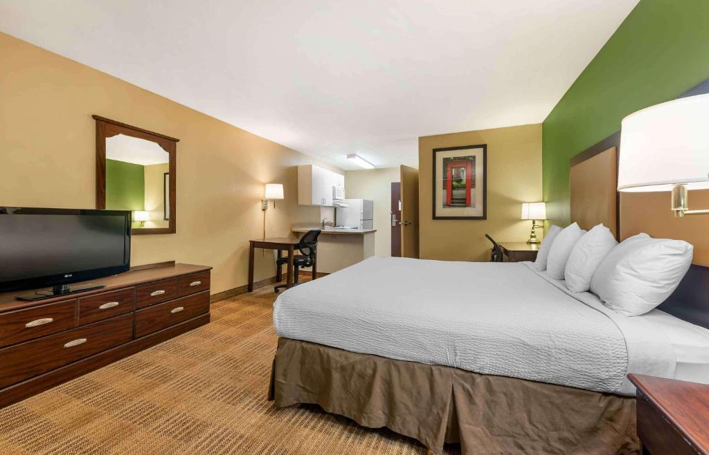 Extended Stay America Suites - Colorado Springs - West photo