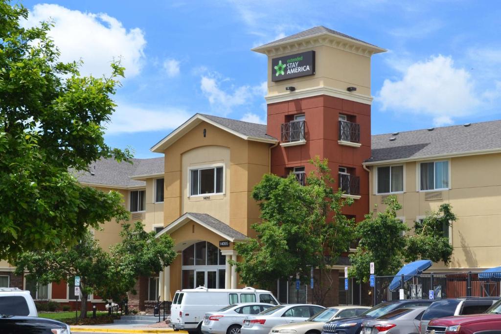 Bangunan di mana terletaknya hotel