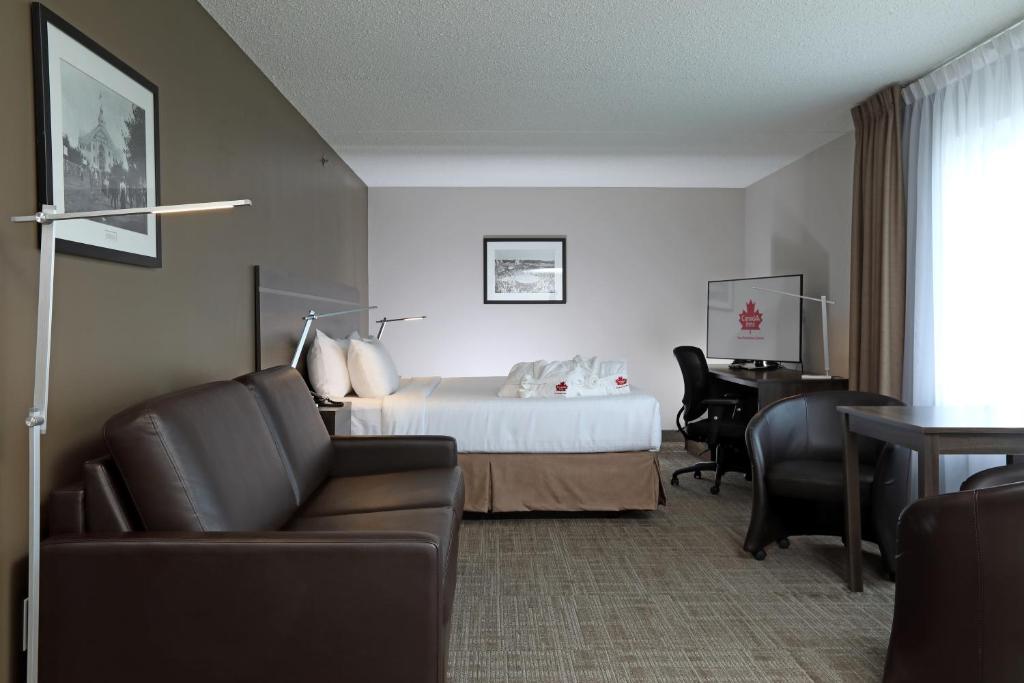 Posezení v ubytování Canad Inns Destination Centre Brandon