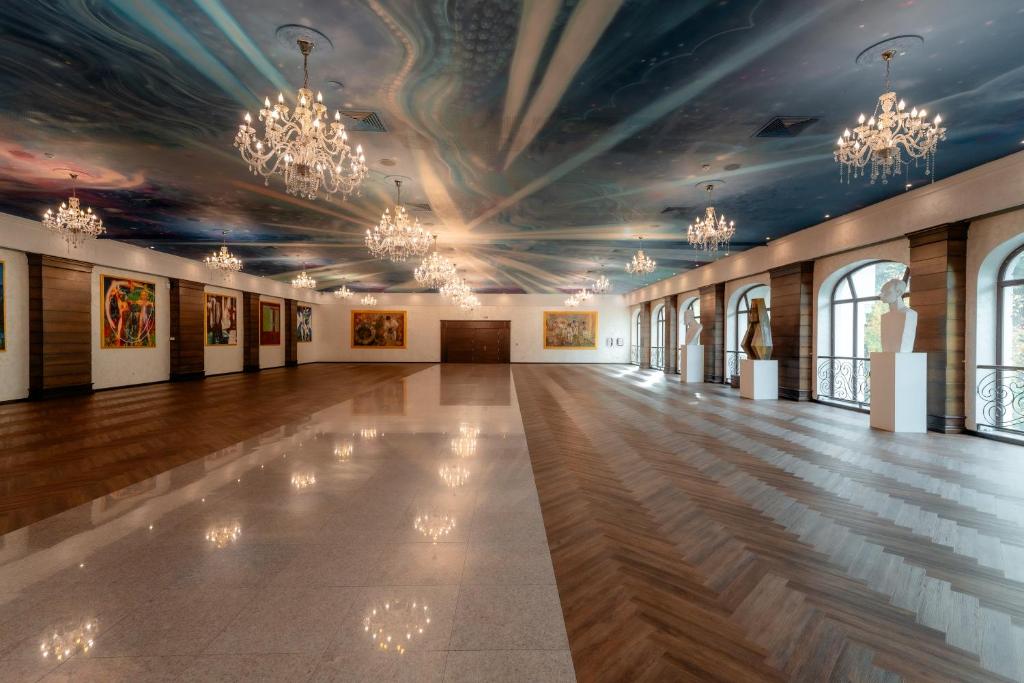 Fotografie z fotogalerie ubytování Grand Hotel Sofianu v destinaci Râmnicu Vâlcea
