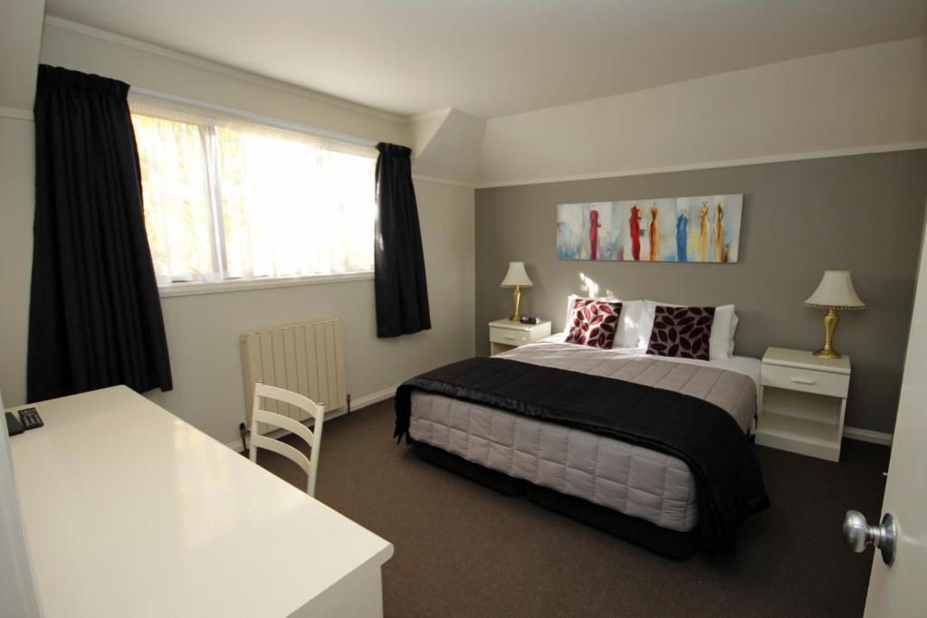 
Executive One-Bedroom Suite
