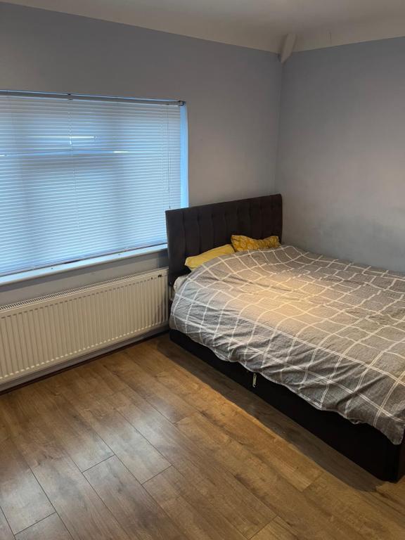 Cornwell Avenue, Kent (updated prices 2024)