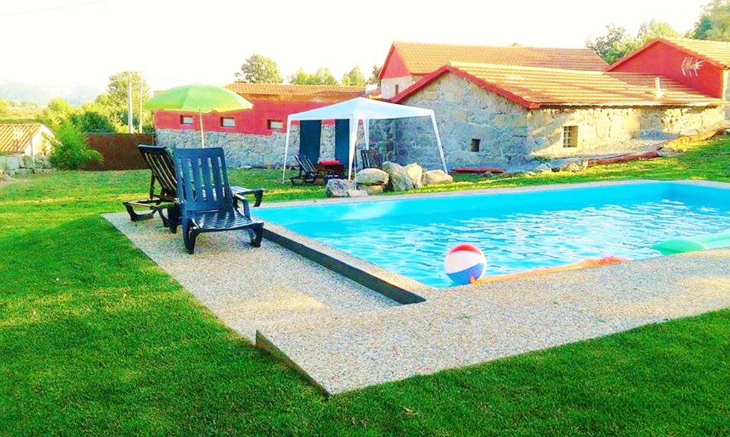 The swimming pool at or close to Village Minhoure