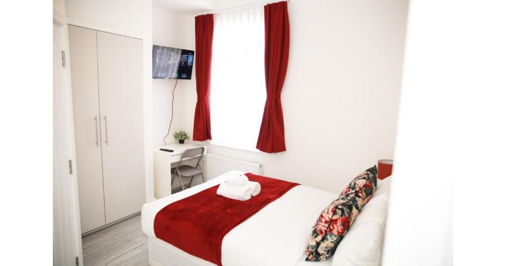 رزرو هتل و هاستل، اتاق دلوکس کریک وود, 09197245267