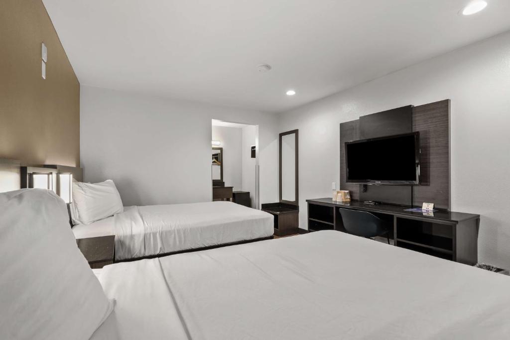 Motel 6-Escondido, CA - Habitación Cuádruple Deluxe