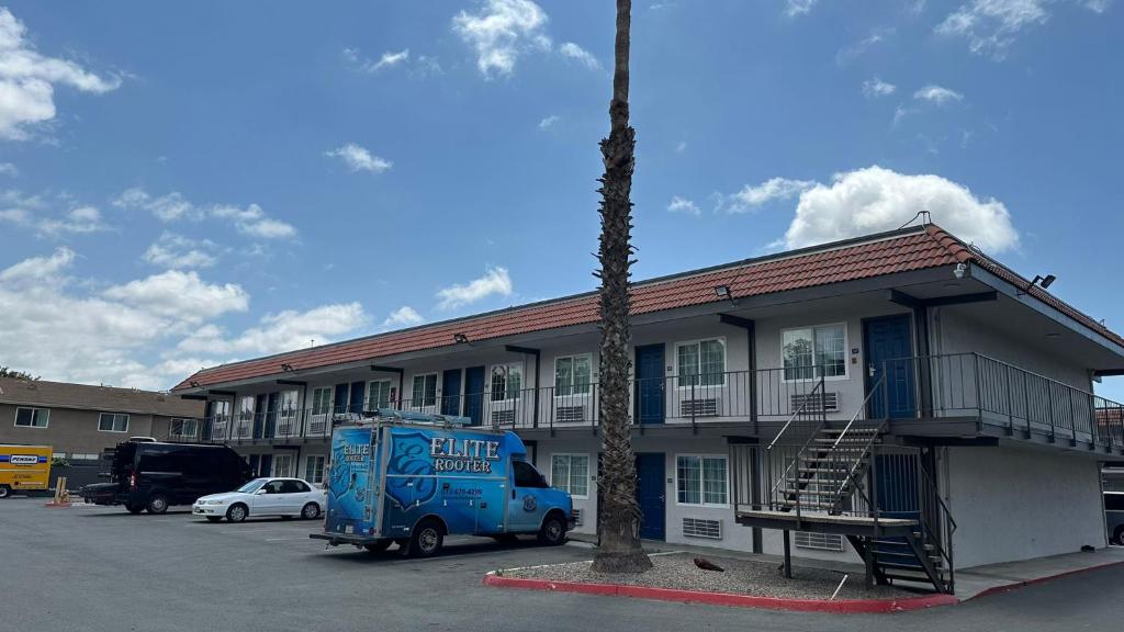 Studio 6 Suites San Ysidro CA San Diego South Bay photo