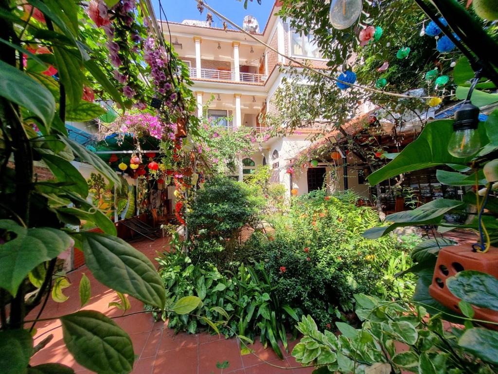 Phi Hung's Unique Homestay - 6