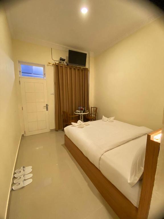 BERYL HOMESTAY - Deluxe Room (2 Adults + 1 Child)