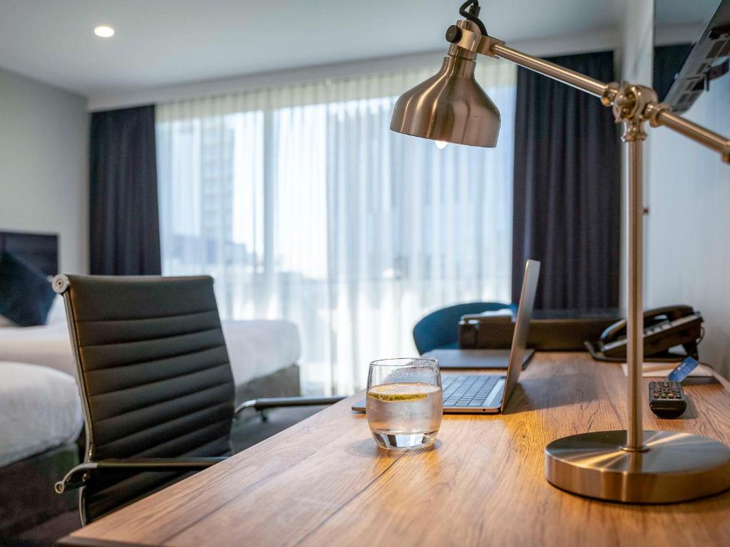 Adelaide Rockford - Resim 9