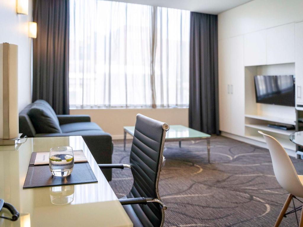 Adelaide Rockford - Resim 19