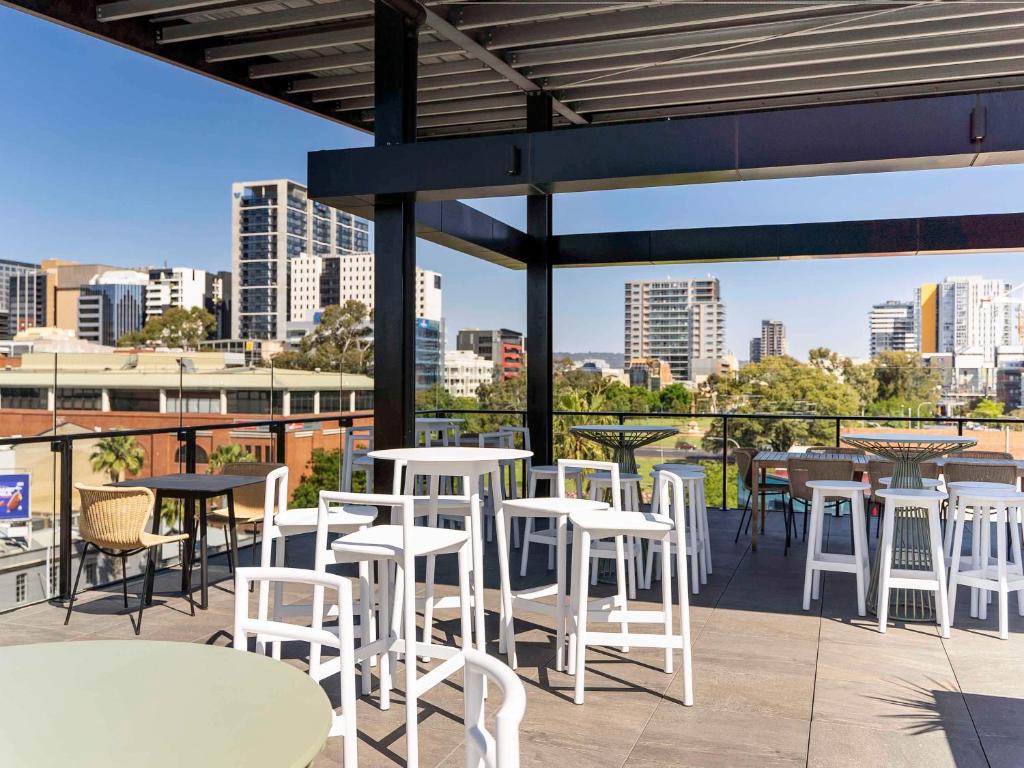 Adelaide Rockford - Resim 23