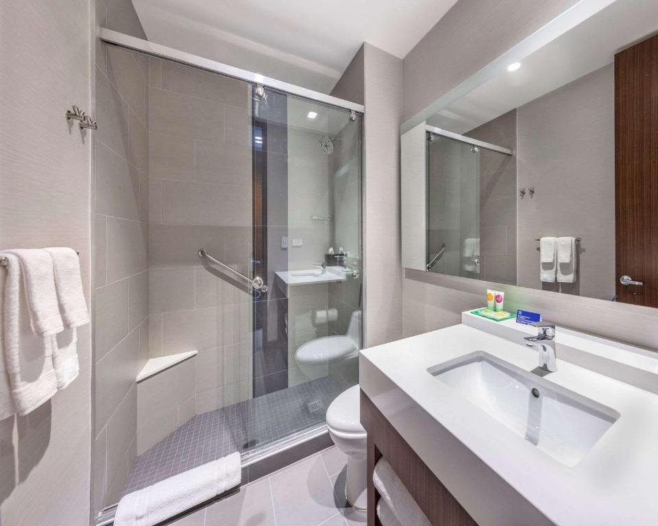 Koupelna v ubytování Hyatt Place Bogota Convention Center