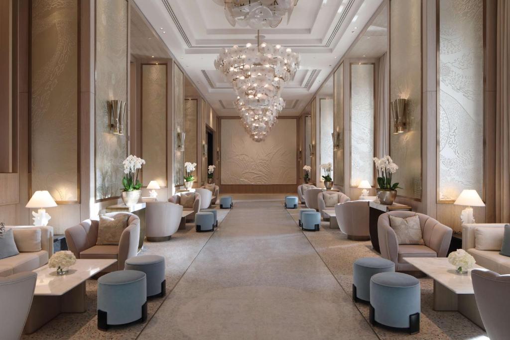 Posezení v ubytování Waldorf Astoria Doha West Bay