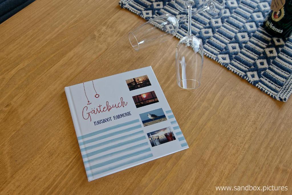 Fotografie z fotogalerie ubytování Hausboot Harmonie v destinaci Stralsund