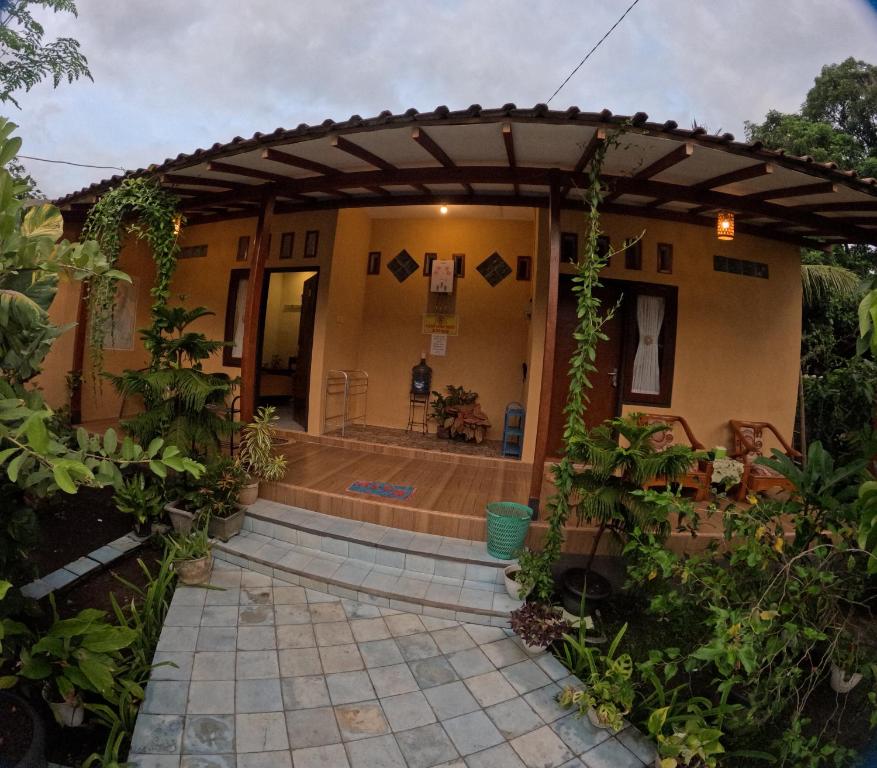 Zahrada ubytování Nitha Homestay