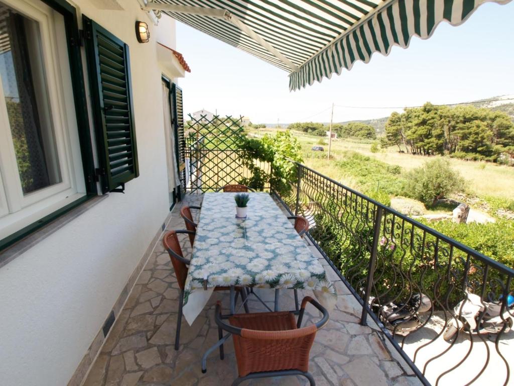 Balkón alebo terasa v ubytovaní Apartment in Rab with Seaview, Balcony, WIFI, Washing machine (3728-1)
