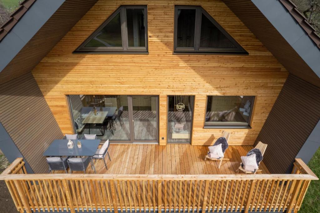 an overhead view of a house with a deck at Streuobst Chalets in Neukirch