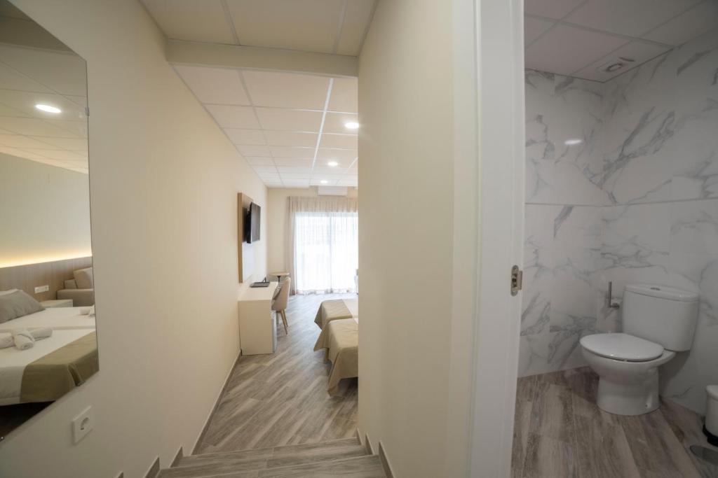 Koupelna v ubytování Hostal Altea Karma