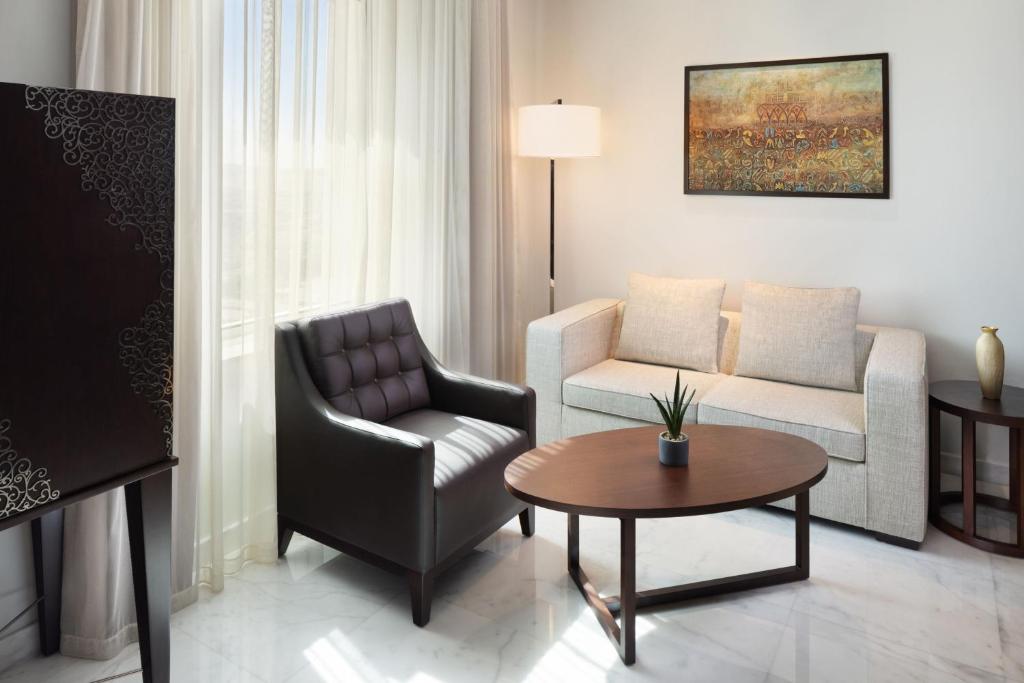TV a/nebo společenská místnost v ubytování JW Marriott Hotel Muscat
