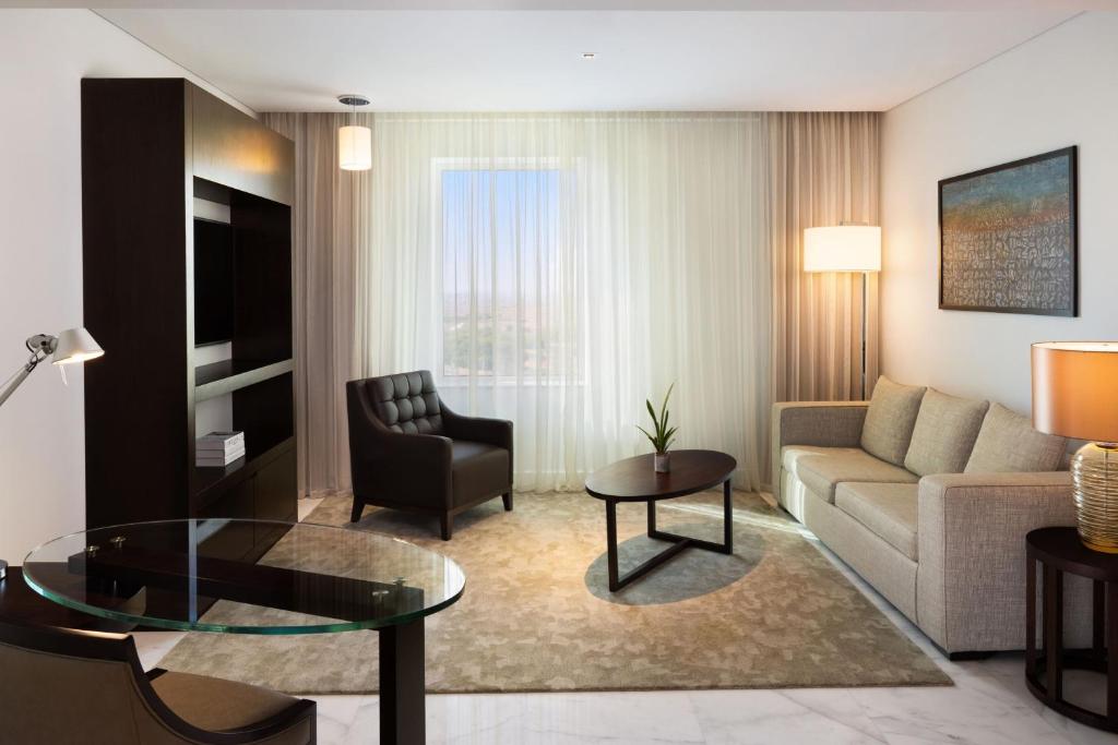 TV a/nebo společenská místnost v ubytování JW Marriott Hotel Muscat