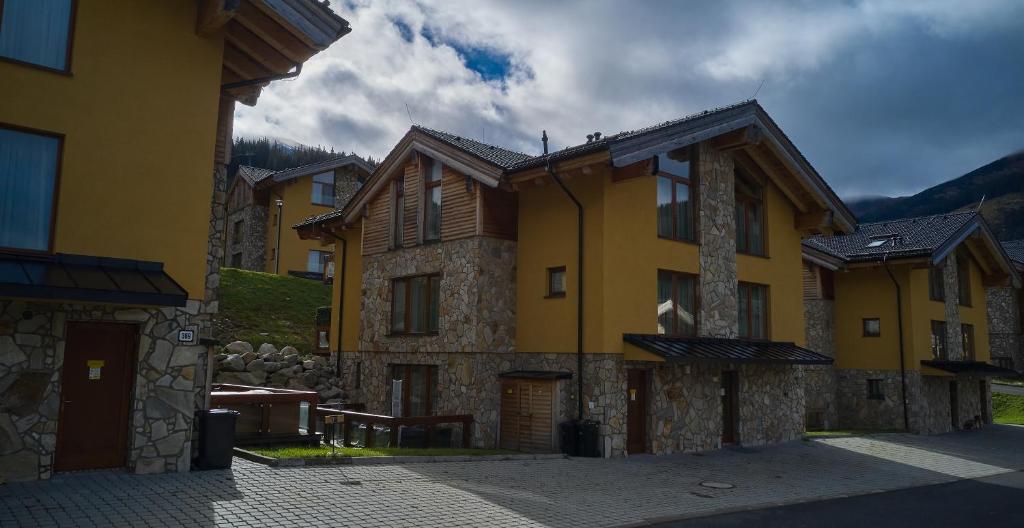 Budova, kde se apartmán nachází