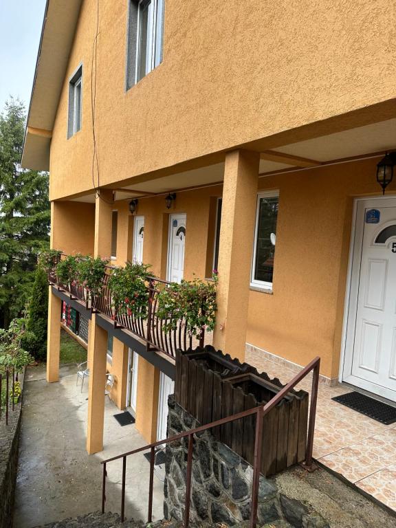 Un balcón o terraza en Divčibarski raj