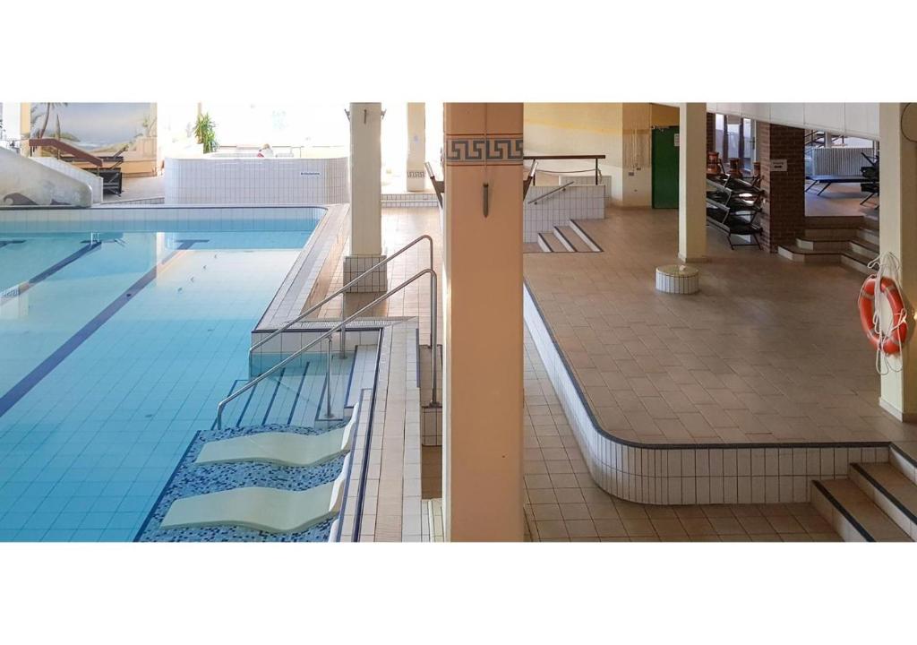 Bazén v ubytování Charmante Ferienwohnung mit Sauna und Schwimmbad im zauberhaften Bayerischen Wald nebo v jeho okolí