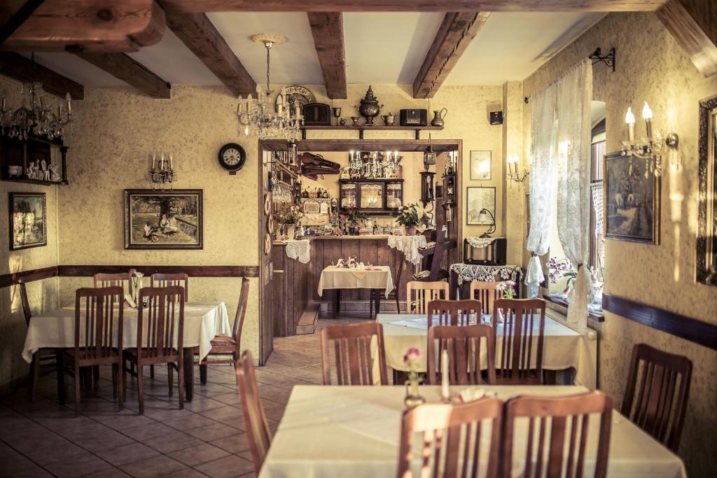 Reštaurácia alebo iné gastronomické zariadenie v ubytovaní W Starym Młynie
