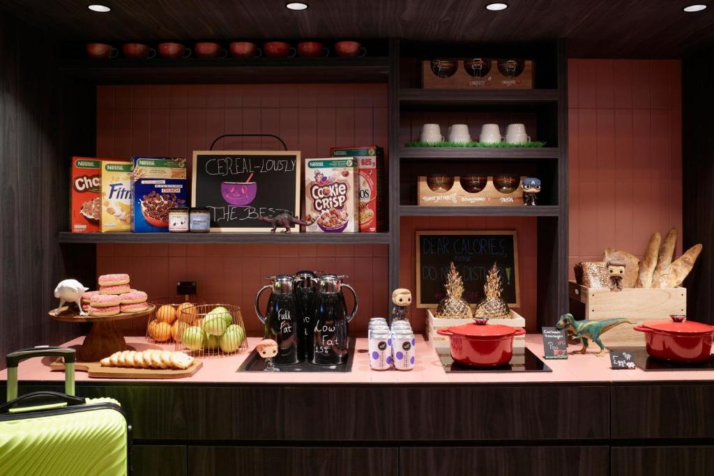 Moxy Athens City - Resim 40