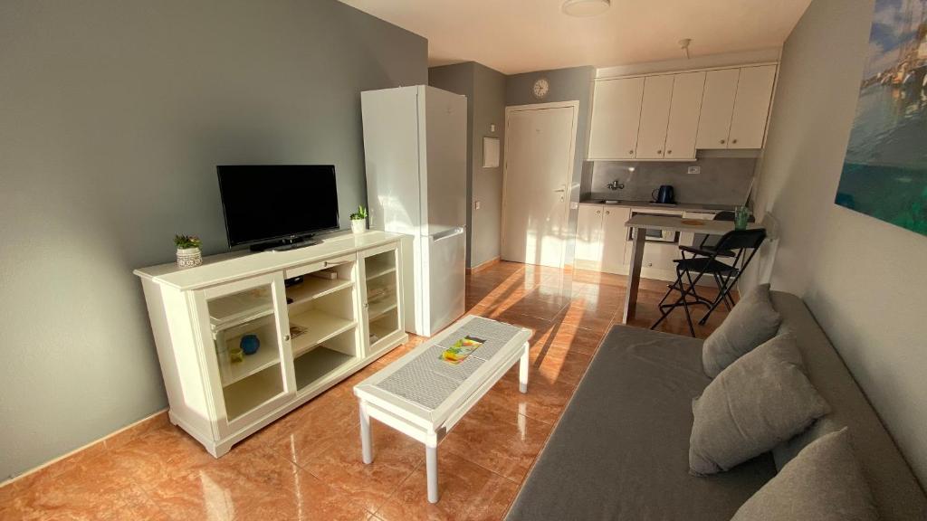 Kuchyň nebo kuchyňský kout v ubytování Sea View Apartment in Patalavaca