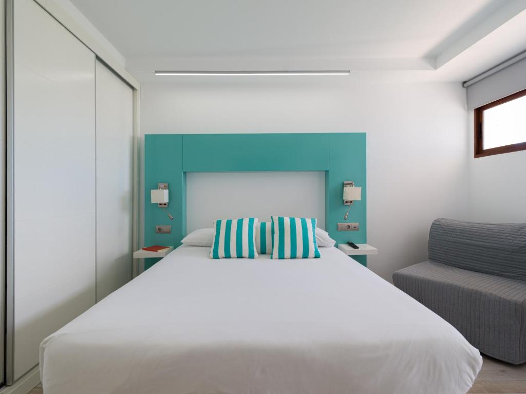Posteľ alebo postele v izbe v ubytovaní Aguila Beach Ocean View By CanariasGetaway